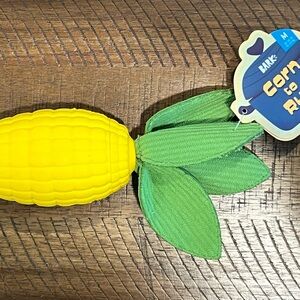 NWT BARK Super Chewer "Corn to Run" Durable Rubber Corn Dog Toy, Size M